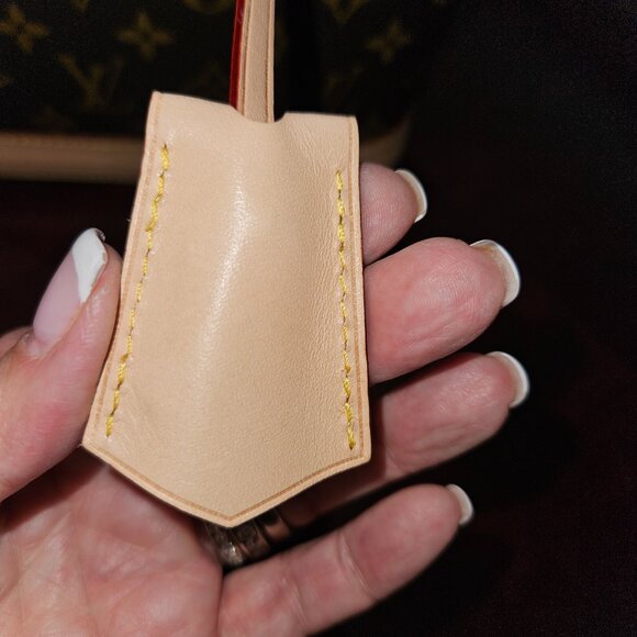 Louis Vuitton Alma BB - Picture 10 of 13